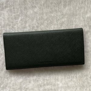 NEW Authentic Burberry Wallet